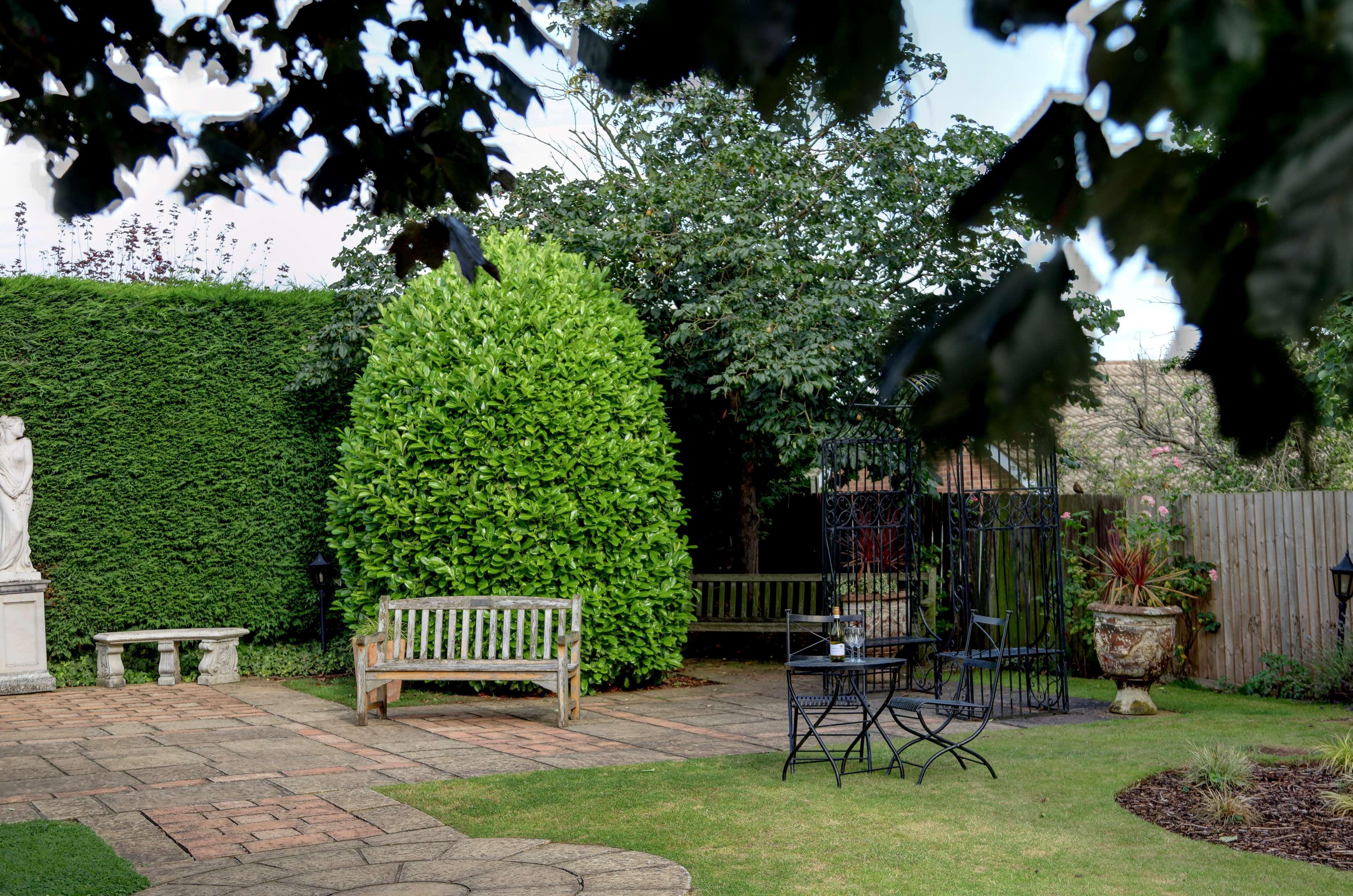 Best Western Premier Yew Lodge East Midlands Airport Castle Donington Exterior photo